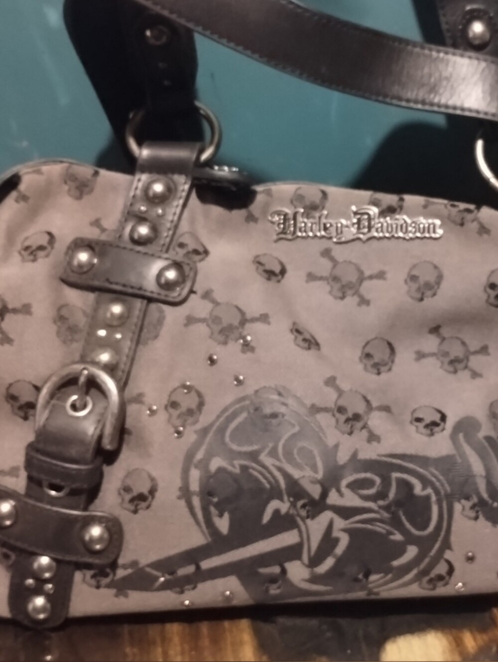 Harley-Davidson Gray Skull-Print Shoulder Bag with Studded Straps